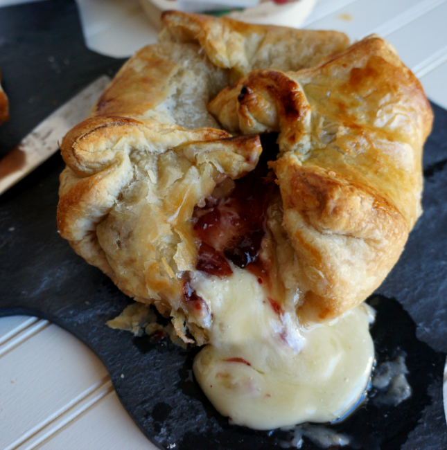 cranberry jalapeno baked brie - The Baking Fairy