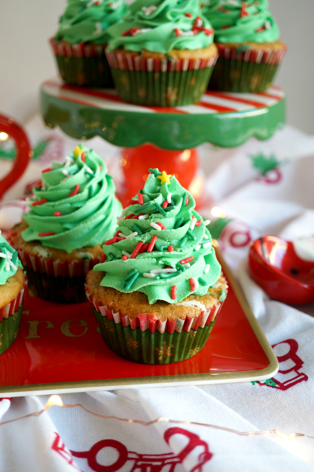 vegan vanilla almond Christmas tree cupcakes - The Baking Fairy