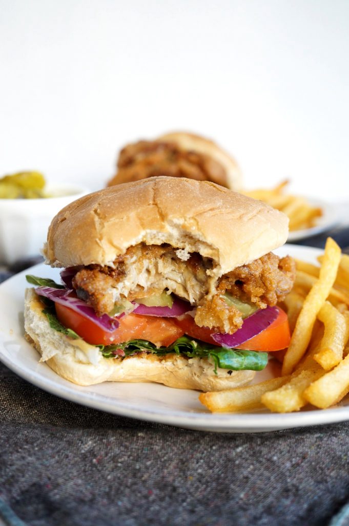 vegan fried chick'n sandwiches {made with oyster mushrooms} - The ...