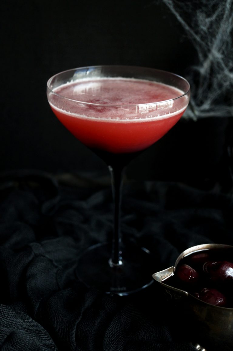 vampire's kiss cocktail {cherry lime kombucha sour} - The Baking Fairy