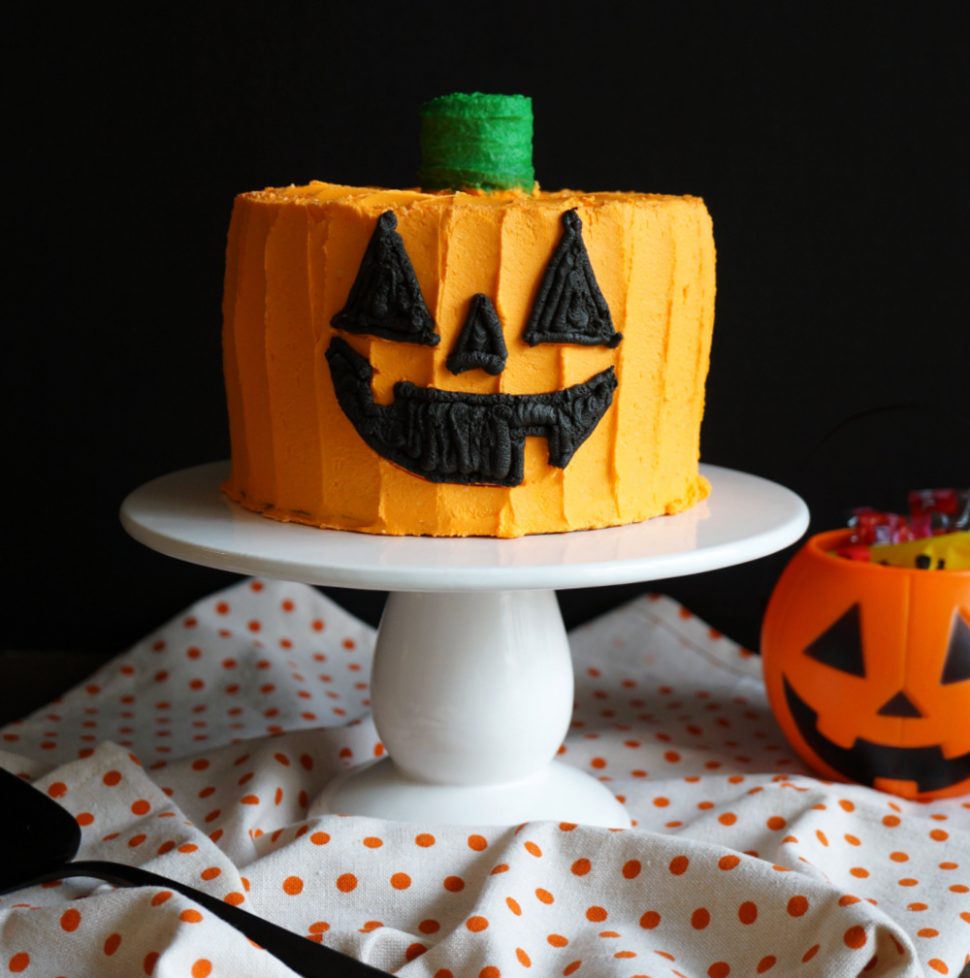 Candy-filled Jack O'lantern Cake - The Baking Fairy