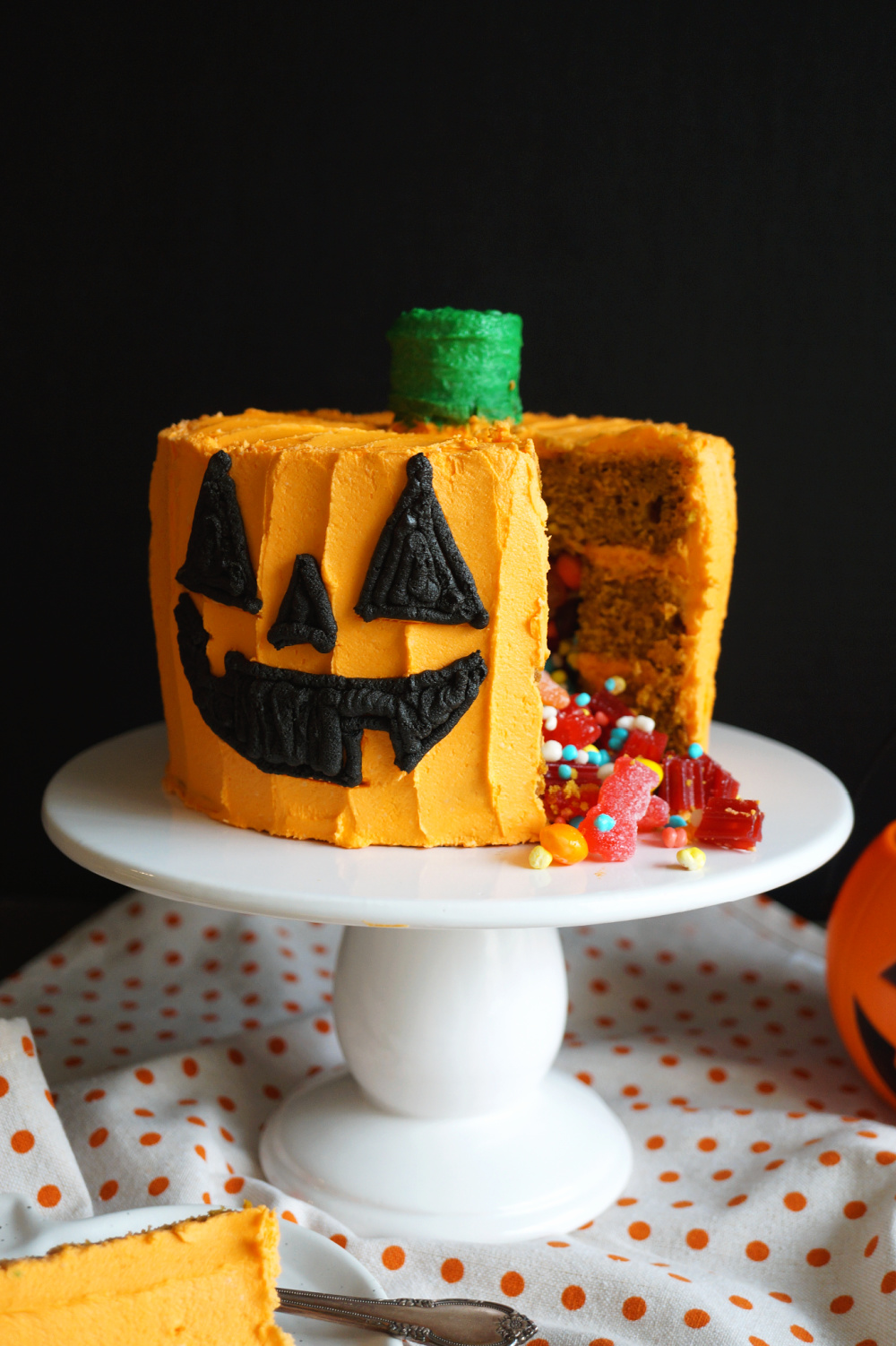 Get your Halloween baking done early! Nice pumpkin cake pan 2