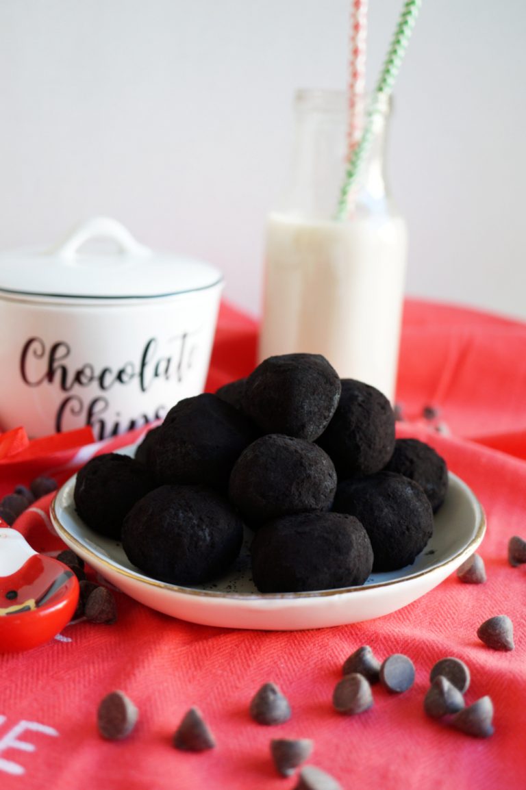 lumps of coal {dark chocolate truffles} The Baking Fairy